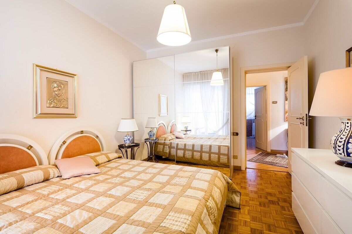 2 chambres, fer et planche à repasser, Wi-Fi gratuit, draps fournis