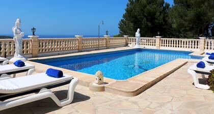 Villa Es Cuco Ibiza - Drei Schlafzimmer Villa, Schläft 6