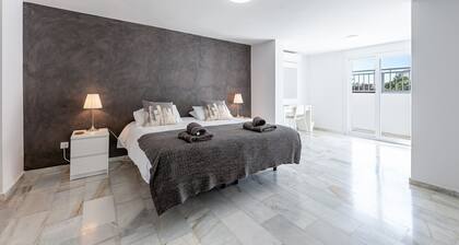 Luxury villa with Private Pool Benalmadena