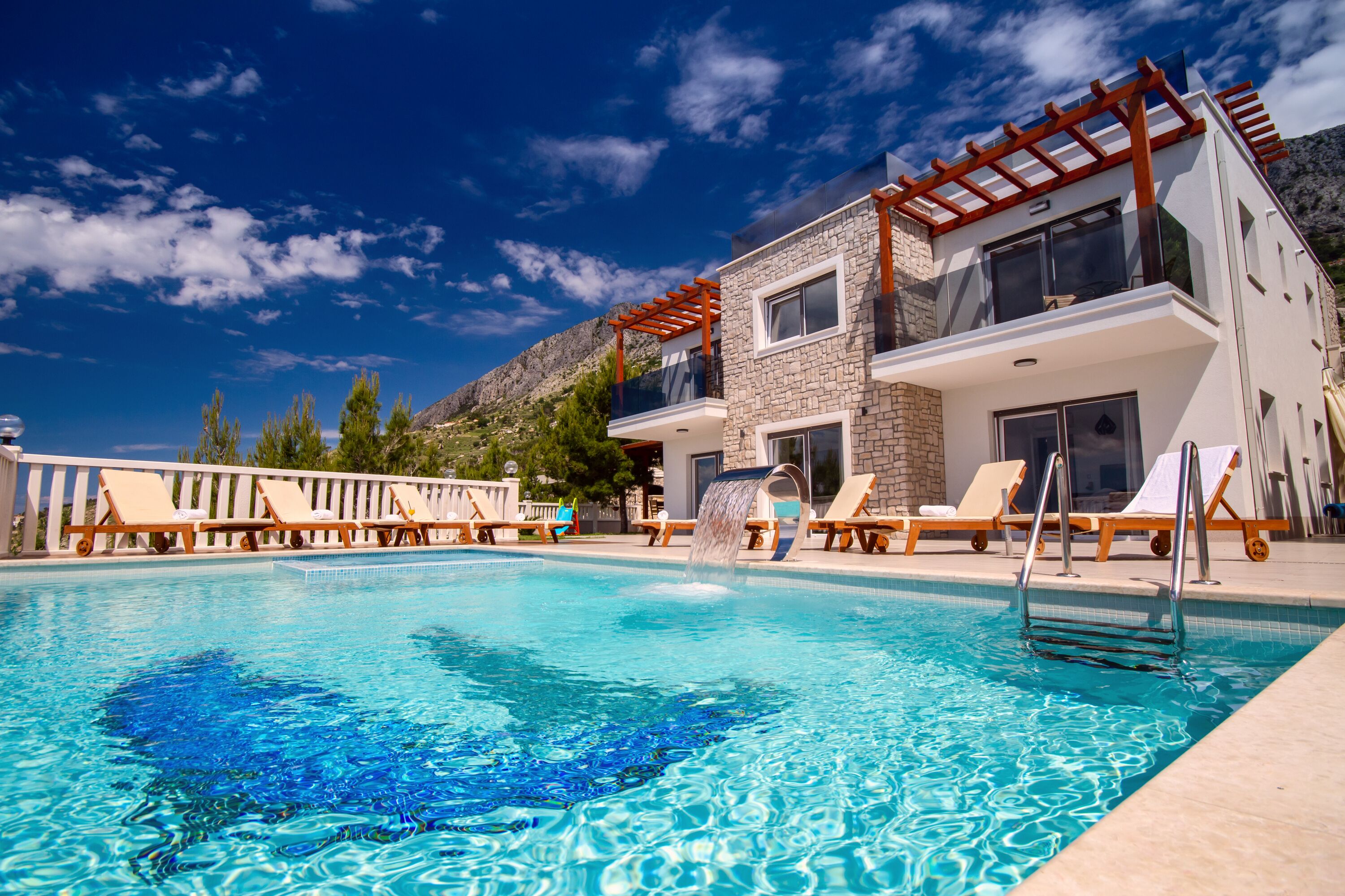 Außenpool, Infinity-Pool
