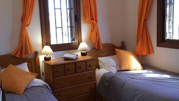 4 bedrooms, iron/ironing board, travel cot, WiFi