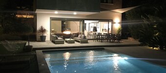 This is the 8 person luxury house that you are looking for *With heated pool*