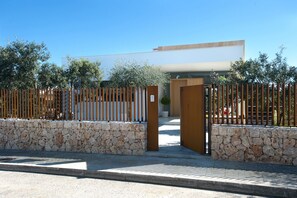 Exterior - Modern Luxury Villa with Heated Pool, Outdoor Jacuzzi & 4 En-Suite Bedrooms (SA POBLA URB CRESTATX)