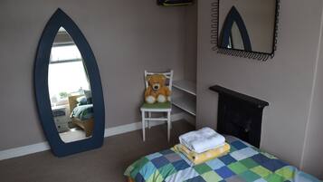 3 bedrooms, iron/ironing board, travel crib, free WiFi