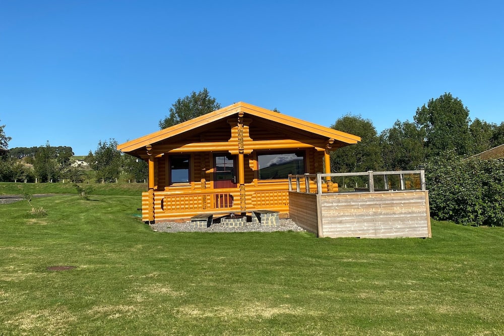 Top 5 Log Cabins With Hot Tub Near Durham UK Updated 2025 Trip101 Top 5 log cabins with hot tub near durham uk updated 2025 trip101