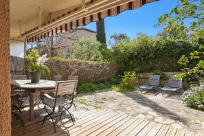 Outdoor dining - Our selection! Portissol district, the most popular of Sanary on Wed (Sanary-Sur-Mer)