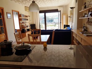 Interior - Moraira Centre Refubished Apartment with Pool & Aircon near Beach, Marina & Bars (Moraira, Alicante)