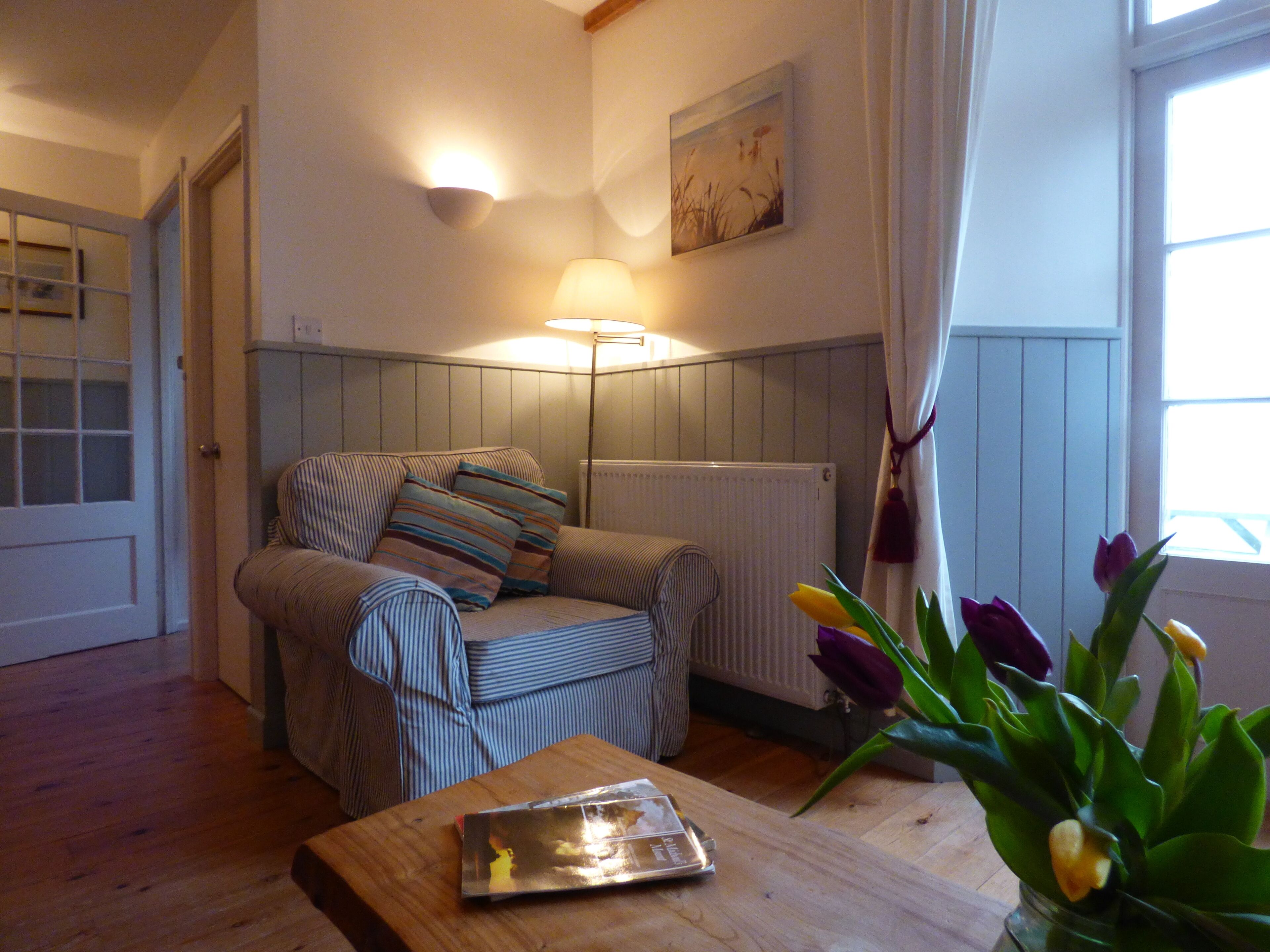 Family And Dog Friendly Apartment With Stunning Sea Views in Falmouth, Cornwall