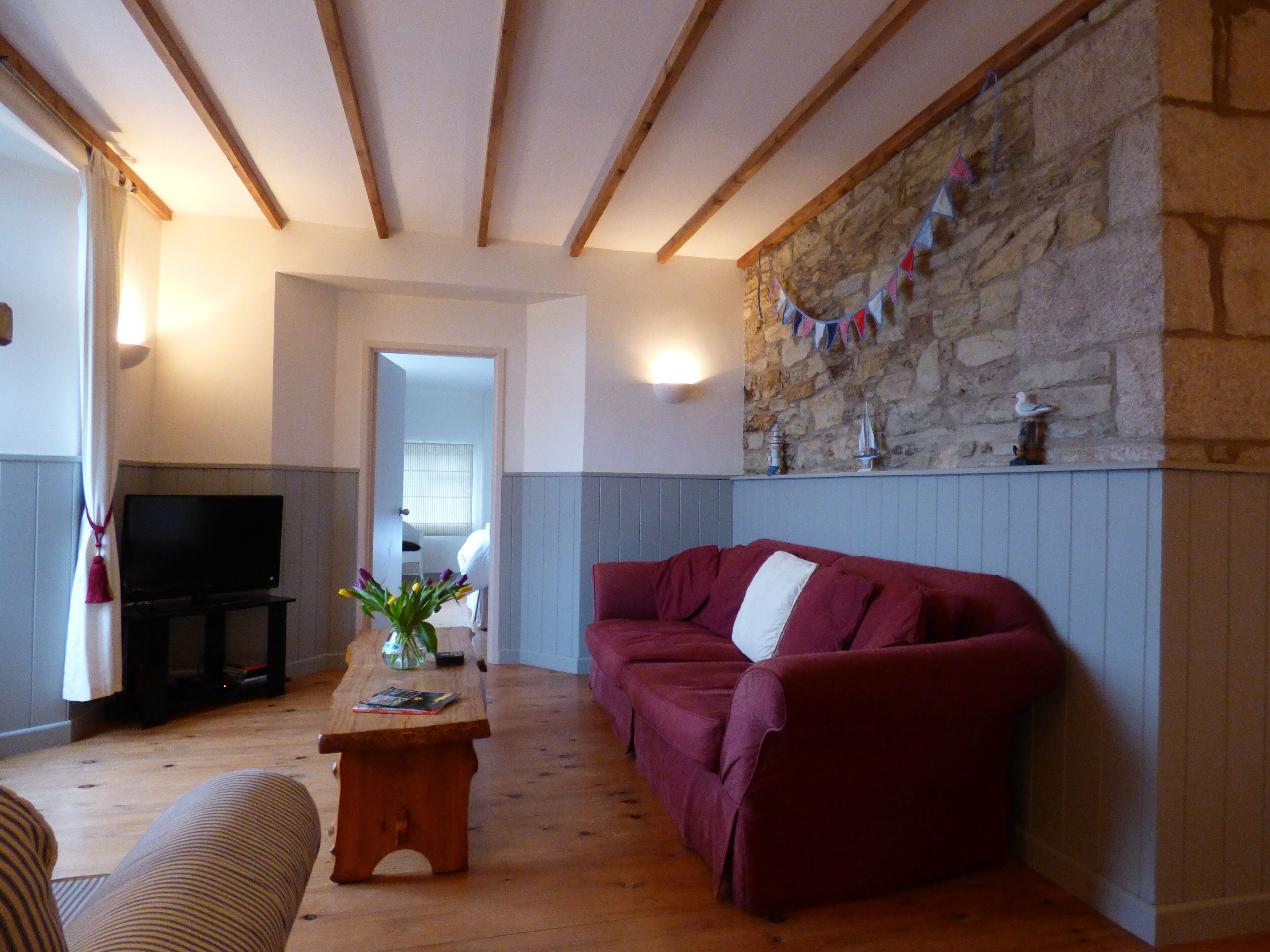 Family And Dog Friendly Apartment With Stunning Sea Views in Falmouth, Cornwall