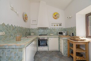 Fridge, stovetop, highchair