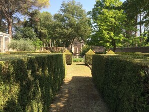 Enceinte de lâhĂ©bergement