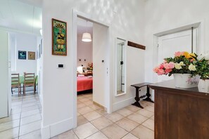 2 chambres, fer et planche Ă repasser, Wi-Fi gratuit, draps fournis