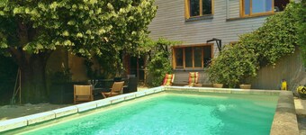 Sarlat La Caneda: SPACIOUS APARTMENT WITH GARDEN AND PRIVATE SWIMMING POOL