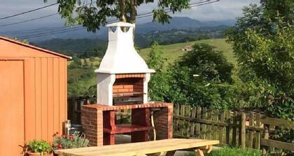 Maalaistalo (täysi vuokraus) El Hogarín de Arriondas 8 hengelle