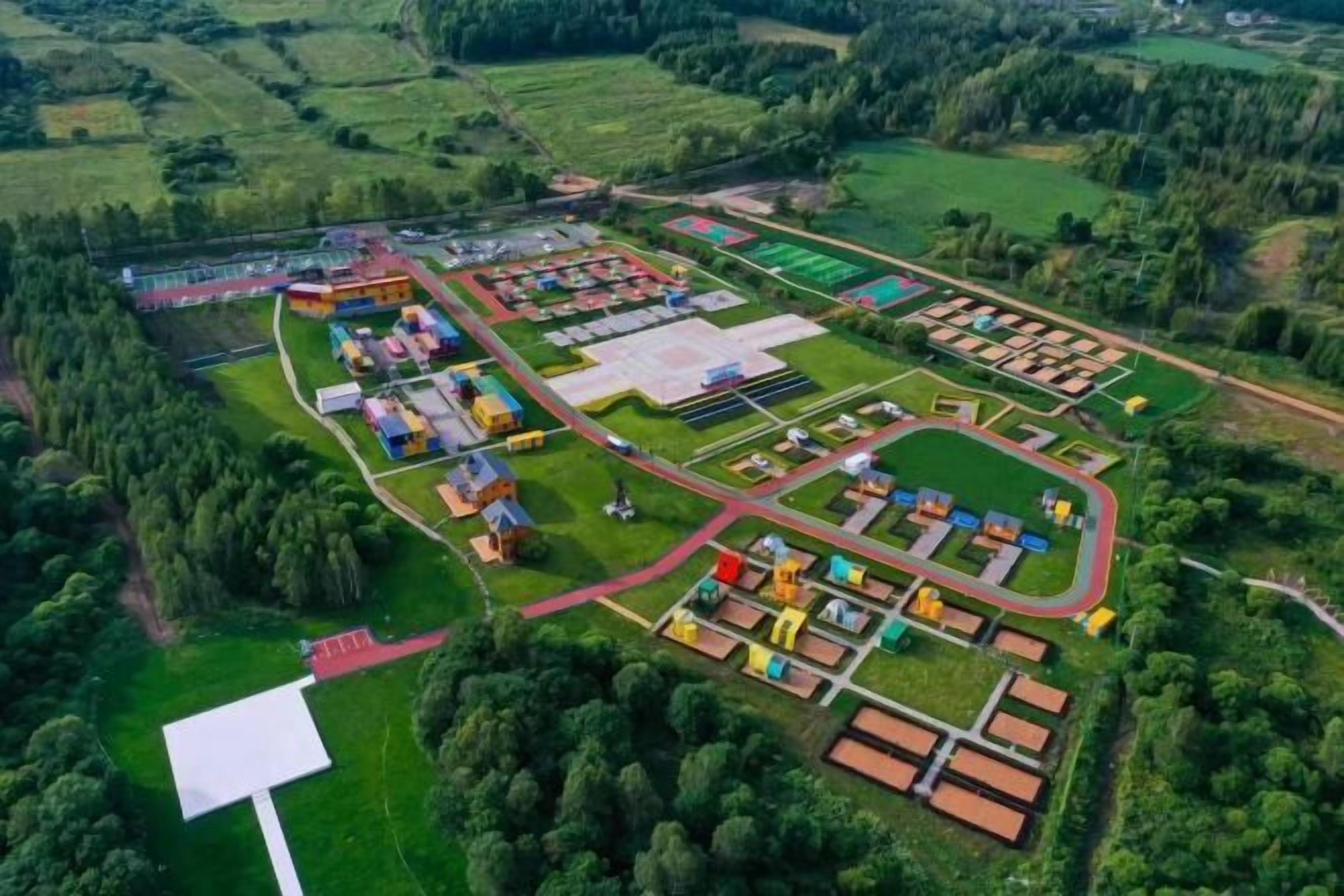 المنشأة من الخارج