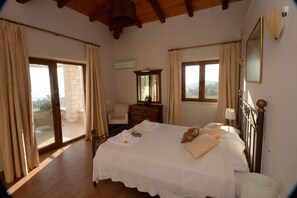 4 Schlafzimmer, Bügeleisen/Bügelbrett, WLAN, Bettwäsche