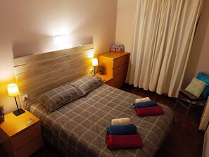 3 bedrooms, iron/ironing board, travel crib, WiFi