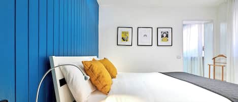 1 bedroom, desk, soundproofing, iron/ironing board