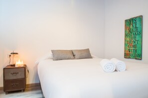1 bedroom, iron/ironing board, WiFi, bed sheets - Poble Nou design apartment (Barcelona)