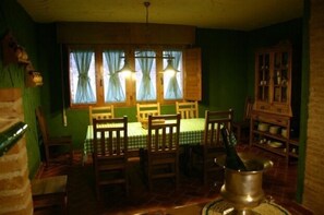 تناول الطعام