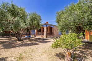 Exterior - Sa Sermenta by All4sardinia  (Cardedu)