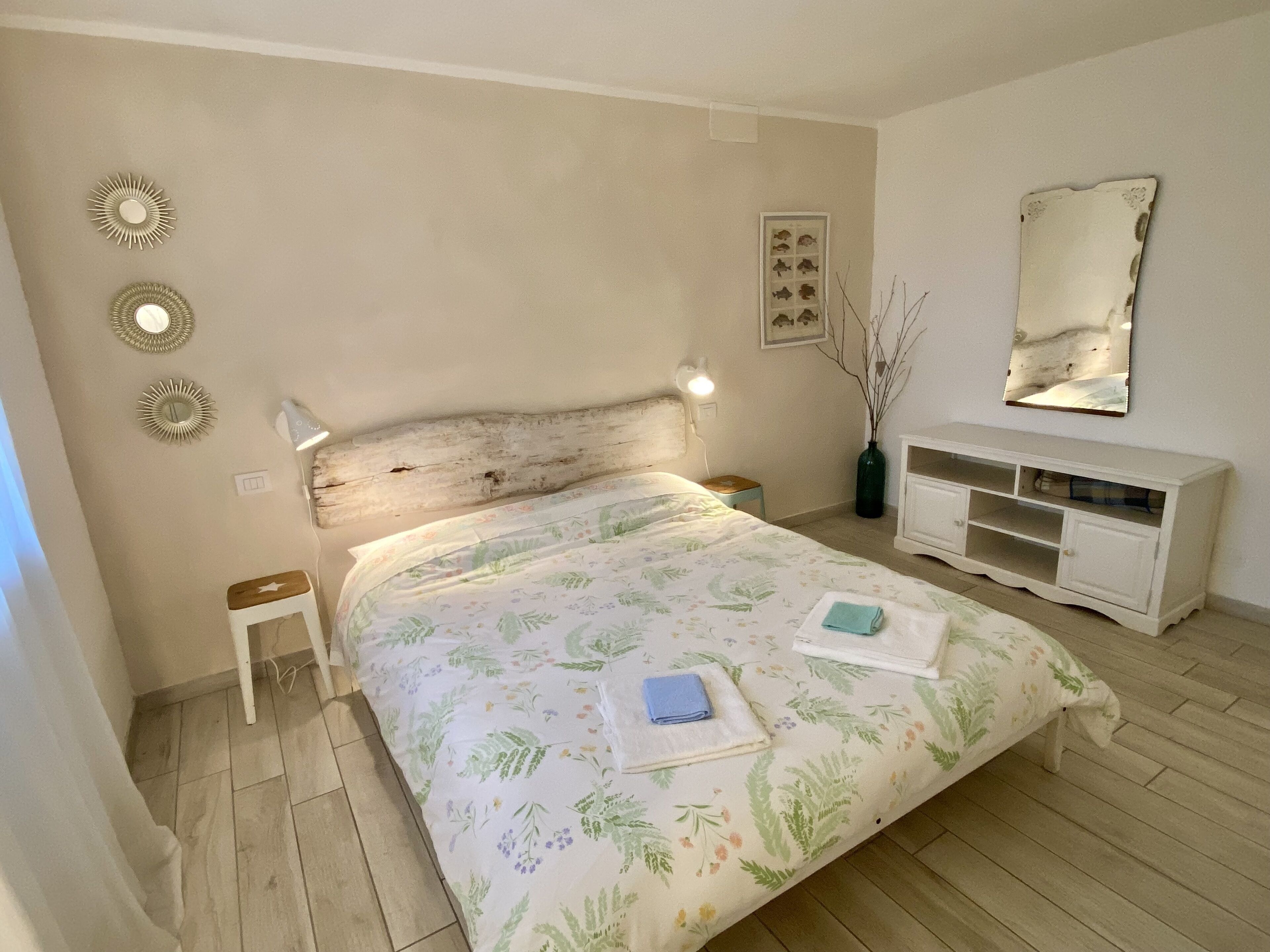 Romantic nest seaview. Tipical stone house with garden close to Cinque terre