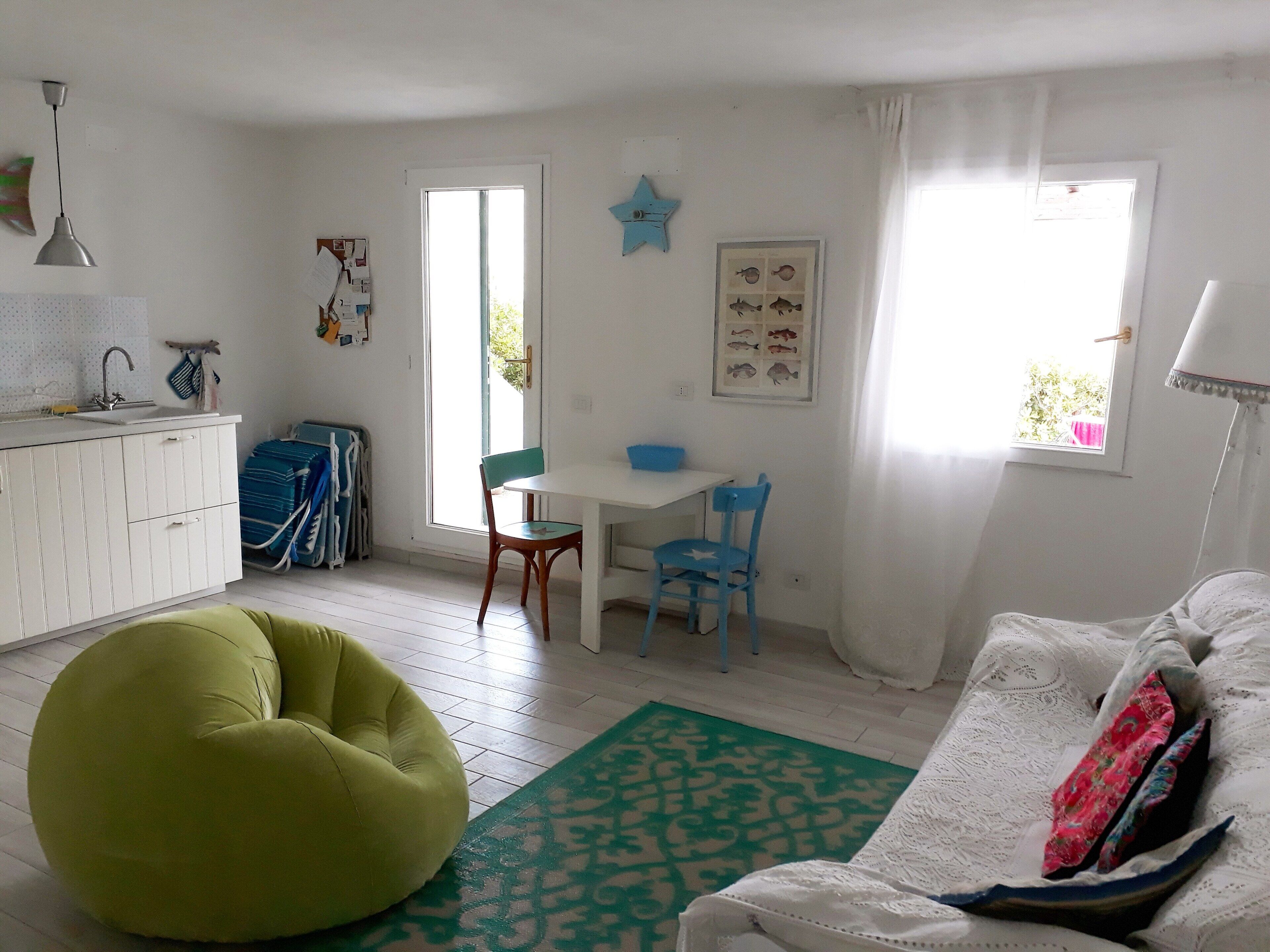 Romantic nest seaview. Tipical stone house with garden close to Cinque terre