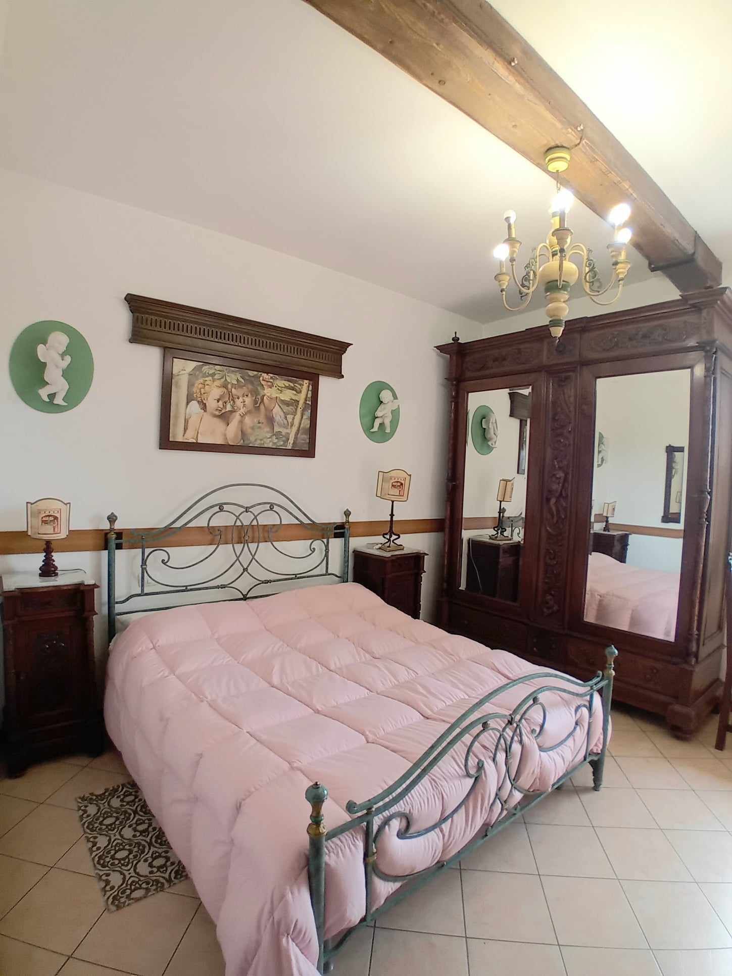 2 Schlafzimmer, Zimmersafe, Bügeleisen/Bügelbrett, kostenloses WLAN