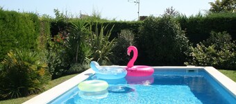 ESTARTIT QUARTIER CALME PISCINE PRIVEE AU SEL JARDIN WIFI LINGE MENAGE COMPRIS