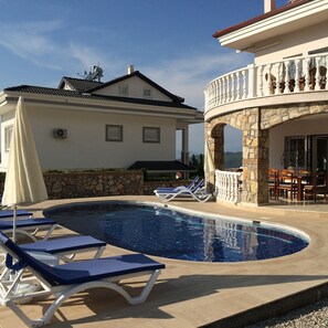 Outdoor pool - Detached Villa - Private Pool - Stunning Mountain Views (12-2 Bn. B Dr. Fethiye)