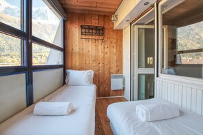 2 soverom, strykejern/-brett og wi-fi (inkludert)