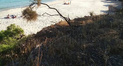Calaverde - Santa Margherita di Pula house with garden 200 meters from the sea