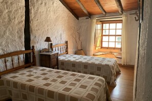 2 bedrooms, Internet, bed sheets