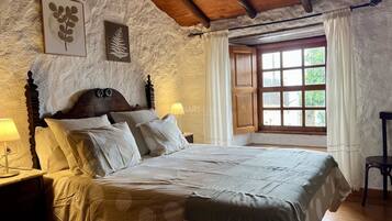 2 chambres, accĂšs Internet, draps fournis