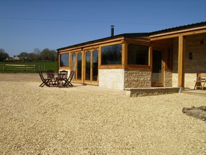 Exterior - Light and spacious barn conversion on working farm in the Cotswolds (Nailsworth)