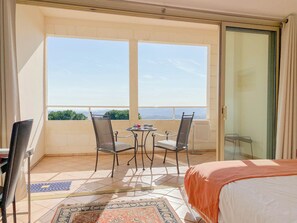 6 Schlafzimmer, Schreibtisch, Bügeleisen/Bügelbrett, kostenloses WLAN
