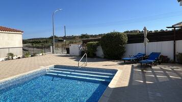 Utomhuspool