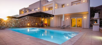 Blue Ray Villa mit privatem Pool und herrlichem Meerblick. EOT lizenzierte Lindos / Pefkos