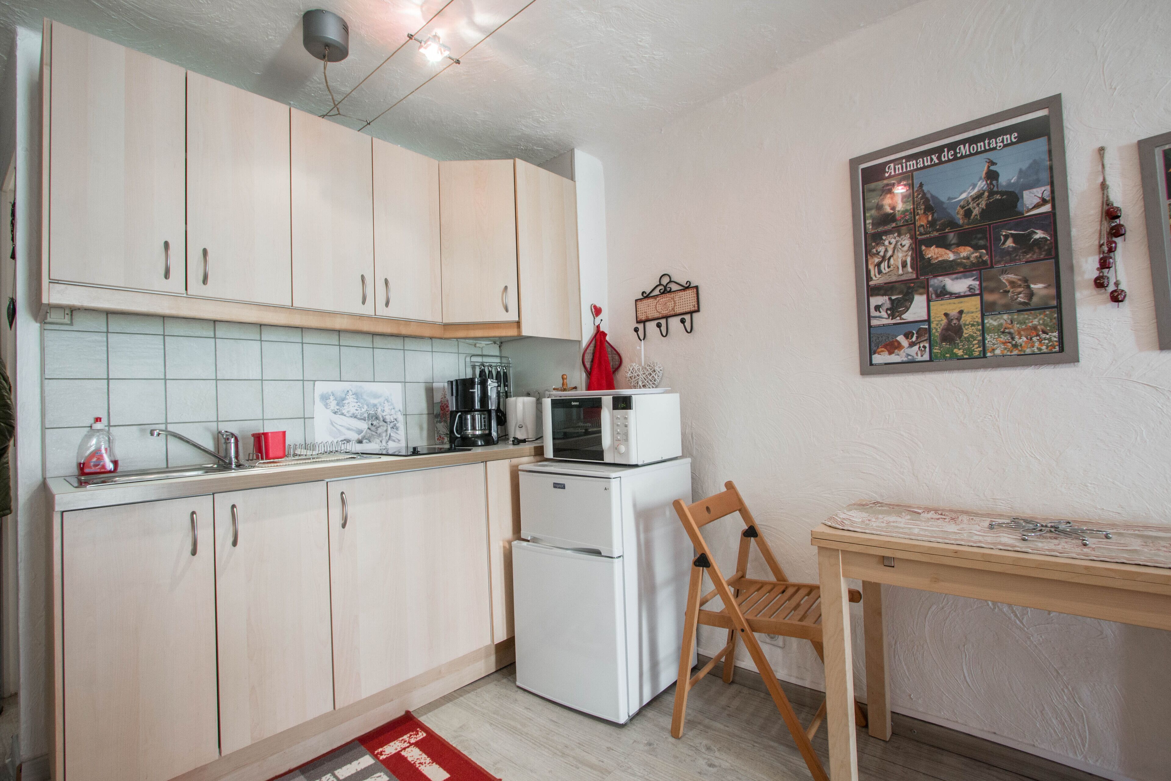 New studio in full center of the village