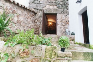 Exterior detail - Canchalejo Rural House, authenticity and beauty (Montánchez)