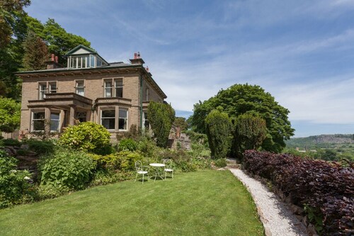 Large Edwardian Villa Set In Woodland Gardens With Panoramic Views. Sleeps 24