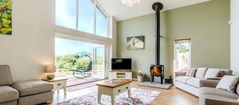 Blackdown Views - New 6 Bedroom Eco House