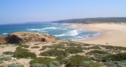 Rural Algarve Villa with Solar Heated Pool Wi-Fi A/C near SILVES, GOLF, BEACHES