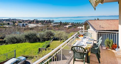 Relax overlooking Lake Garda