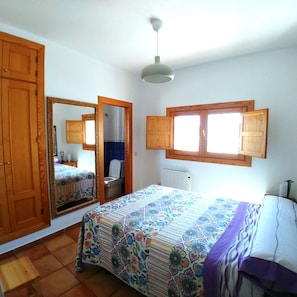2 Schlafzimmer, Bügeleisen/Bügelbrett, WLAN, Bettwäsche