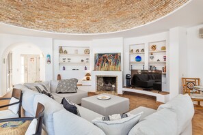 TV, fireplace, DVD player - Villa Dome OCV - Private Heated Pool (Albufeira)