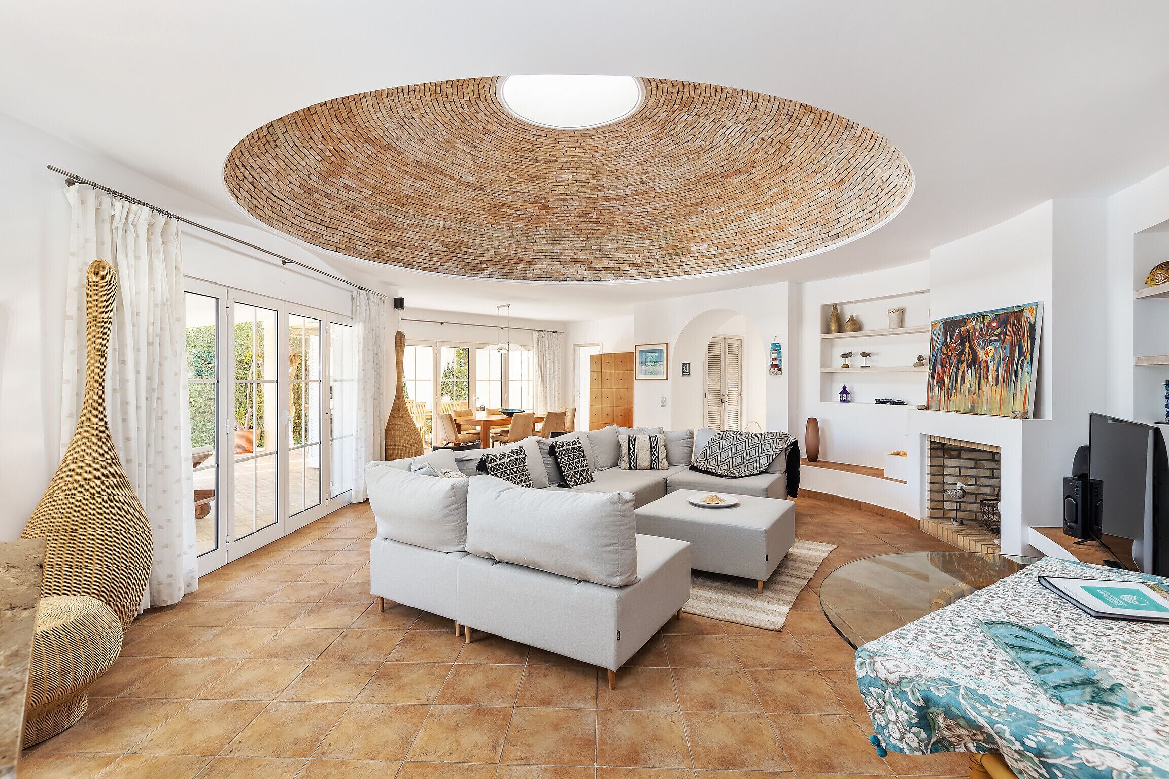 TV, fireplace, DVD player