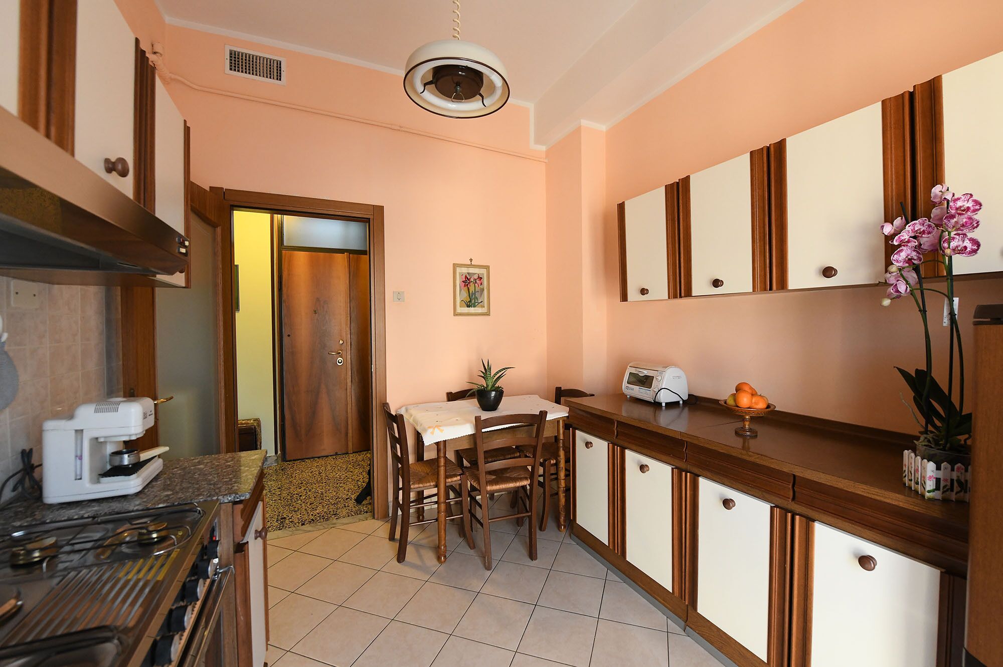 Central apartment strategic position 