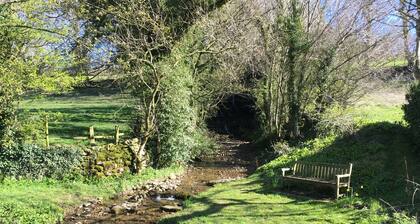 Traditional Dales Cottage with stunning views,