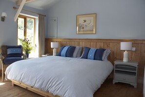 4 bedrooms, iron/ironing board, WiFi, bed sheets - Peaceful and Isolated (Craven Arms)